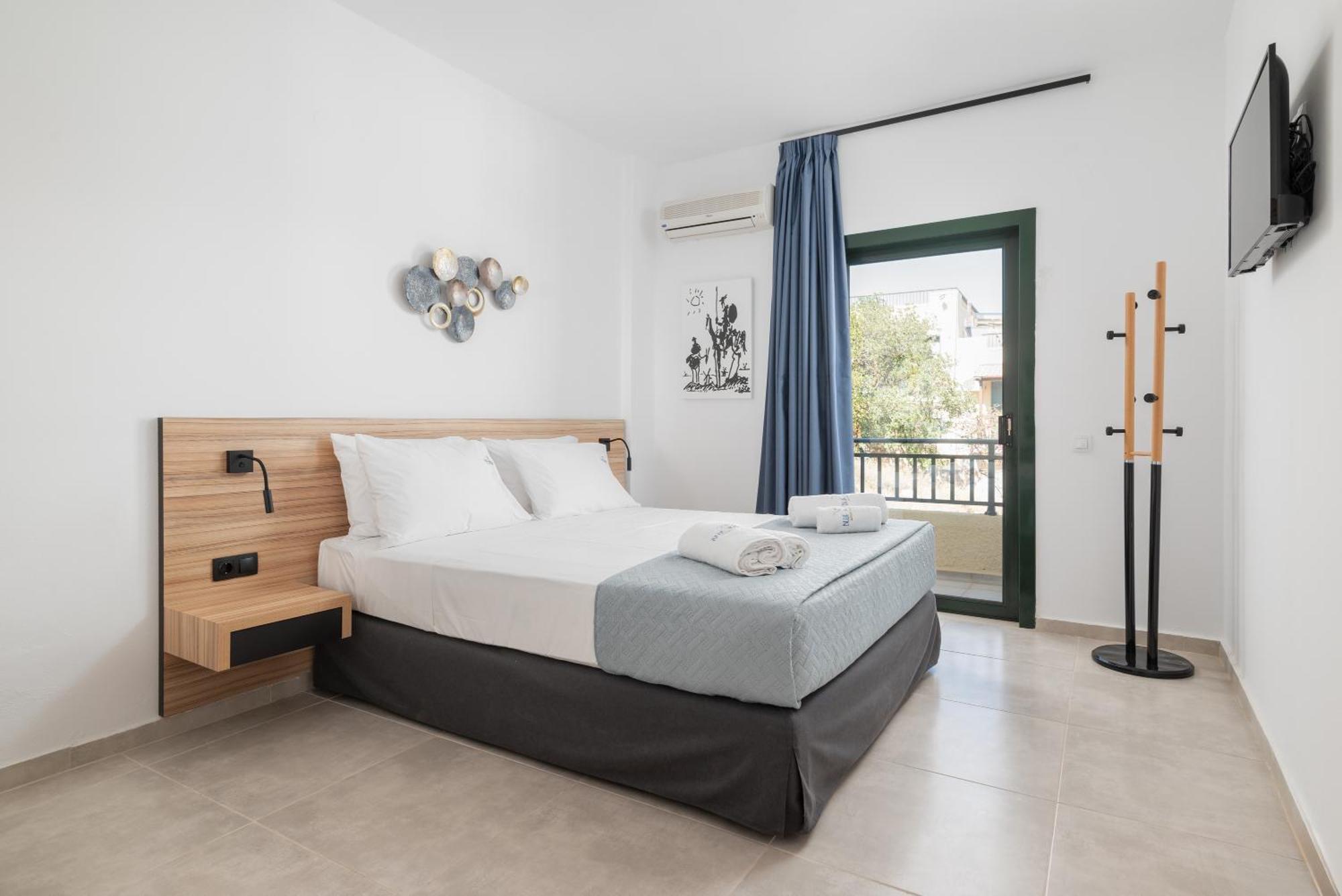 Blue Horizon Apartments Stalís Luaran gambar