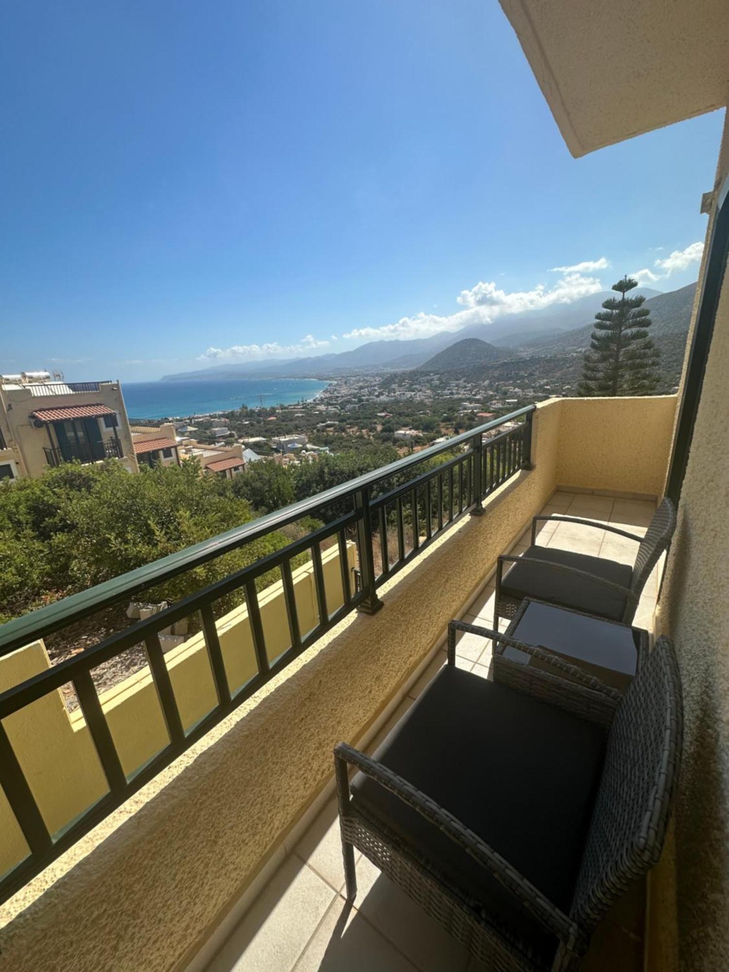 Blue Horizon Apartments Stalís Luaran gambar
